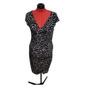 Ann Taylor cap sleeve bodycon v neck camo print midi dress, size L